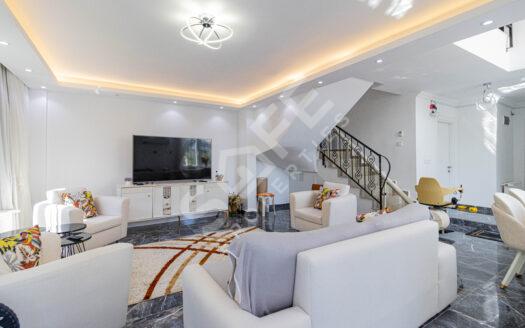 Villa in front of the Bahçeşehir Campus, Yeşilbayır, Döşemealtı, Antalya