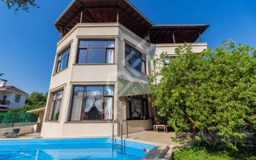 Modern 5+1 Triplex Villa with Pool in Yeşilbayır, Döşemealtı, Antalya
